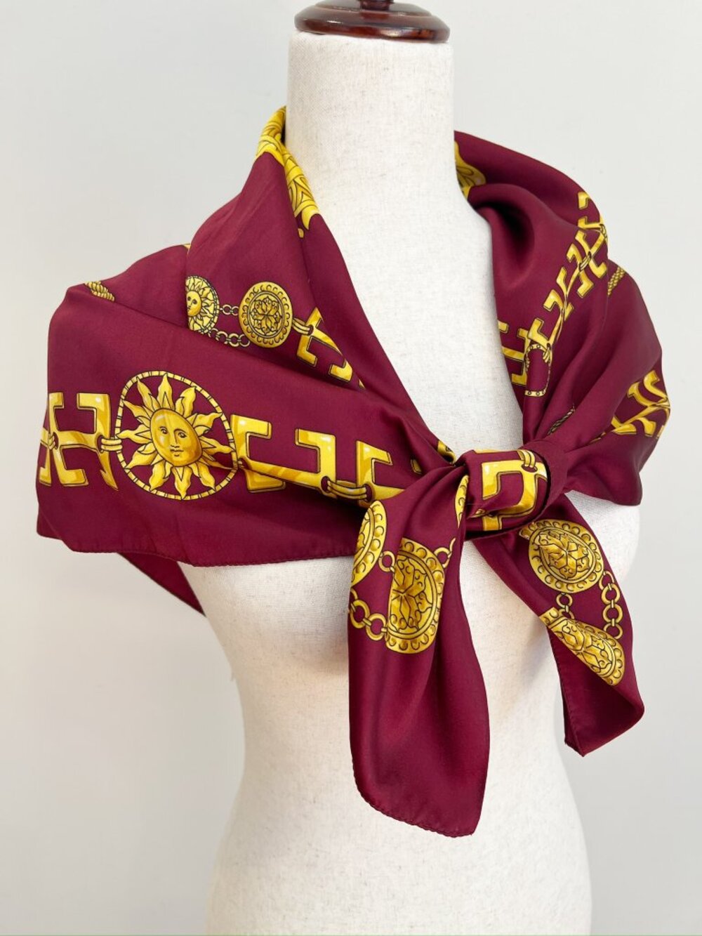 Satin Scarf Womens Square Chain Sun Print Ornate Dressy Elegant Made In Italy